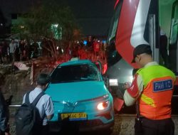 KAI Sampaikan Permohonan Maaf dan Fokus Evakuasi Penumpang di Stasiun Bekasi Timur