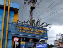 Pedagang dan Agen Tiket Terminal Bawen Gelar Aksi Tutup Serentak Dikarenakan Pengelola Terminal Bawen Menutup Akses Pintu Utama  Di jalan Arah Bawen-Ambarawa
